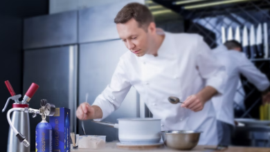 Safe Whipped Cream Preparation: Tips for Using Dispensers in the Modern Kitchen