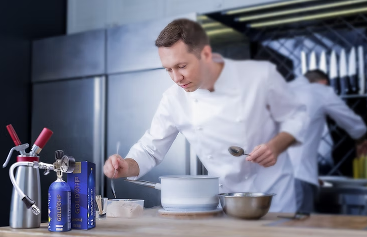 Safe Whipped Cream Preparation: Tips for Using Dispensers in the Modern Kitchen